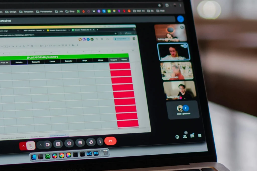 Ungkapan Bahasa Inggris untuk Zoom Meeting: Virtual Meeting Klien & Mengatasi Kendala Teknis 3 Menjjelaskan masalah konektifitas dalam virtual meeting dalam bahasa Inggris